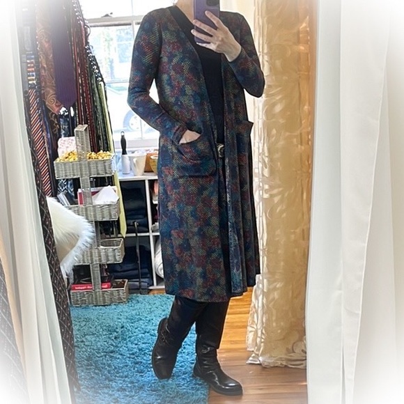 💕New With Tag Beautiful Lularoe Sarah Cardigan💕 - Picture 2 of 10